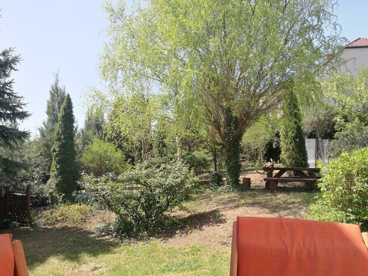 Hella Vendeghaz Hotel Eger Bagian luar foto